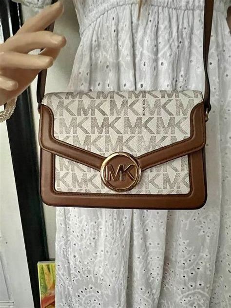 michael kors jessie small